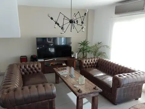 Departamento en Venta en Monte Castro, USD 247.000