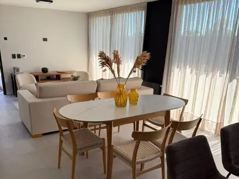 Casa en Venta en Cordoba, USD 205.000