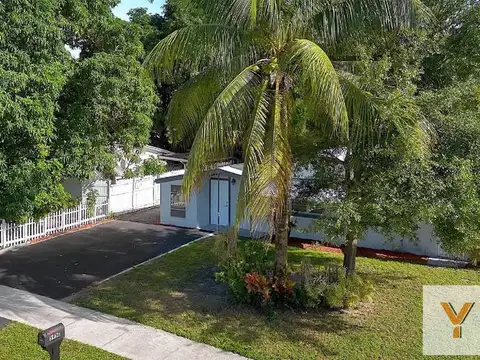 Casa en venta - 3 Dormitorios 2 Baños - Cocheras - 585Mts2 - Fort Lauderdale, Florida