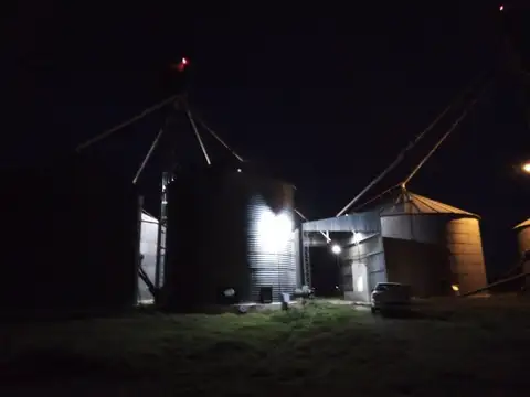 Planta de acopio de cereal en San Francisco de Bellocq, Tres Arroyos