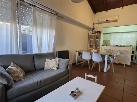 Depto Tipo Casa 3 ambientes con 1 baño