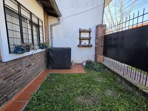 Depto Tipo Casa en Venta de 2 dormitorios