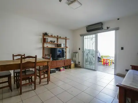 Depto Tipo Casa 4 ambientes con 1 baño