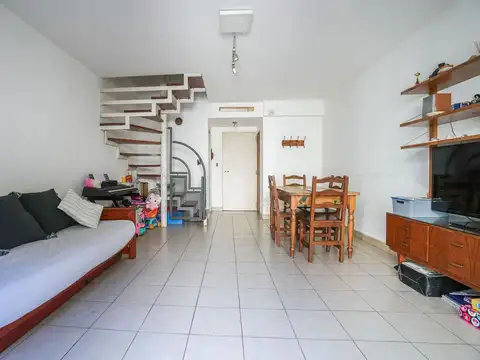Depto Tipo Casa en Venta de 2 dormitorios