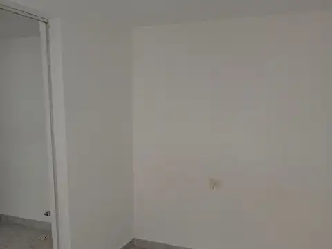 Depto Tipo Casa en Alquiler 50 años
