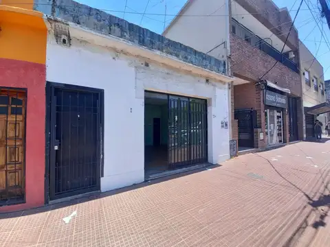 Local en Alquiler en Jose Leon Suarez, $ 400.000