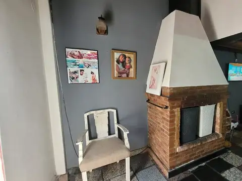 Depto Tipo Casa 3 ambientes con 2 baños