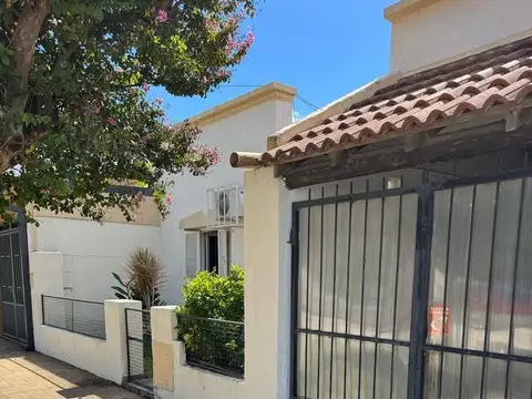 Casa en Alquiler de 2 dormitorios