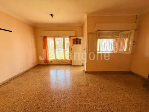 Casa en Venta en Villa Luzuriaga, USD 129.900