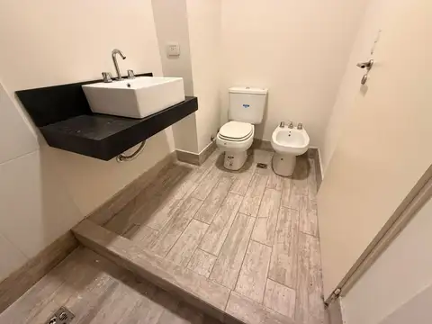 Departamento en Alquiler en Parque Chacabuco, $ 950.000