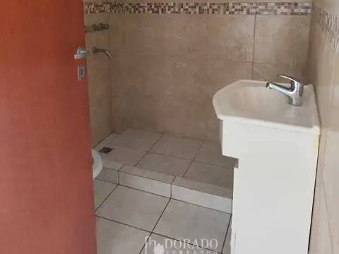 MONOAMBIENTE 1°PISO AL FRENTE