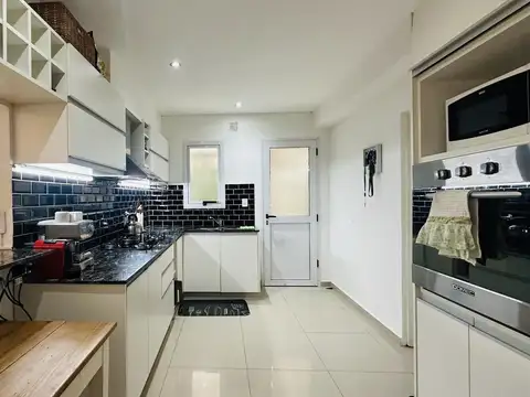 Casa en Venta en Pilar del Este - Santa Guadalupe, USD 215.000