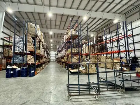 Alquiler Depósito 2.000 m2, Escobar  logísticos industrial Seguridad 24 hs