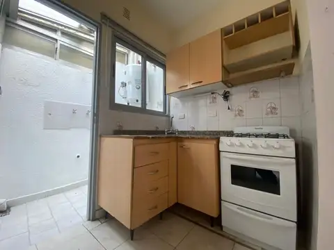 Depto Tipo Casa 2 ambientes con 1 baño