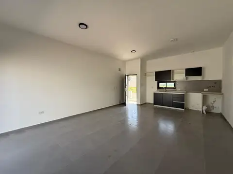 CASA 2 DORMITORIOS LOTE 216 M2 EN VENTA DOCTA