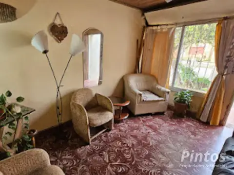 Casa 10 ambientes con 1 baño