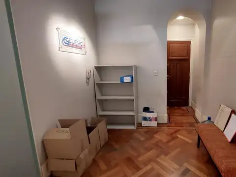 Oficina en Venta 80 años