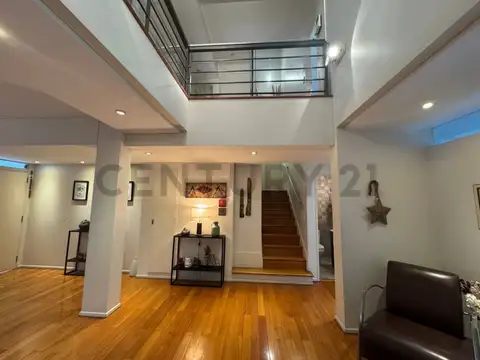 VENTA CASA 5 AMB C/PATIO Y COCHERA CABALLITO