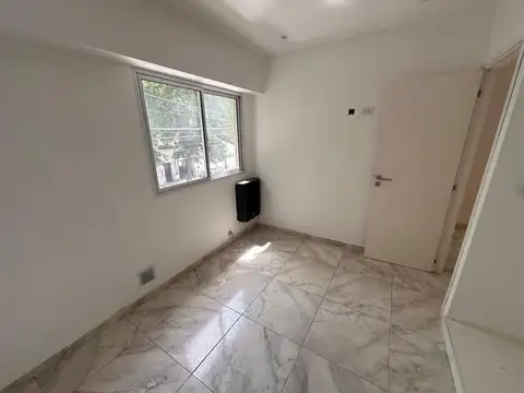 PH Dos ambientes al frente, planta alta.