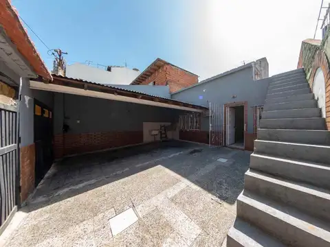 Depto Tipo Casa en Venta 46 años