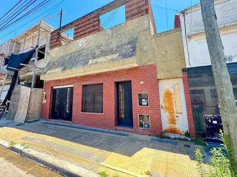 Casa 3 ambientes 0 dormitorios. | Vicente Damonte al 1200