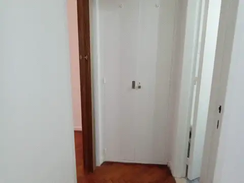 Avenida Olazábal 3200, Piso 1