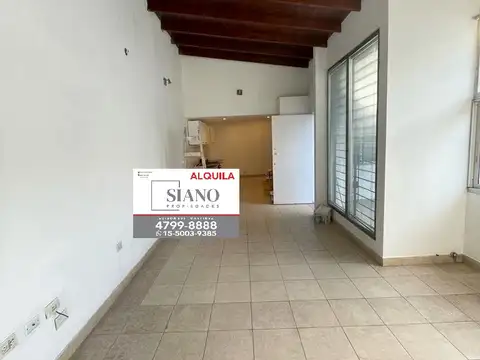 Casa en Alquiler con 1 cochera