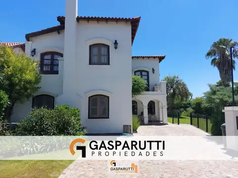 Casa en Venta en Aranjuez en un Lote de 600 m, con Pileta!