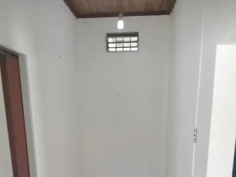 CASA EN VENTA EN VILLA DE MAYO
