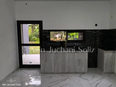 Casa en Venta con 1 cochera
