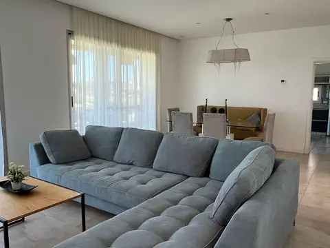 Casa en Venta en Puertos - Barrio Ceibos, USD 460.000