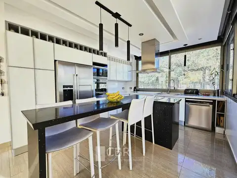 Casa en Venta al Este