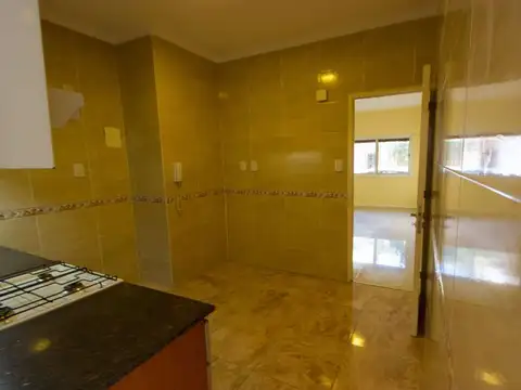 VENTA DEPARTAMENTO EN PLANTA BAJA CON PATIO. V. DEVOTO CABA