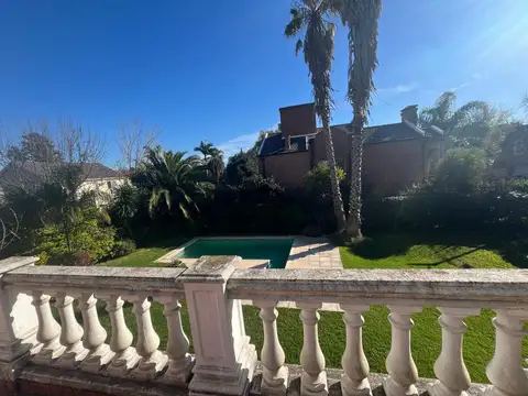 VENTA DE CASA 7 AMBIENTES EN COUNTRY LOMA VERDE PERMUTA - ESCOBAR - APTO CREDITO HIPOTECARIO