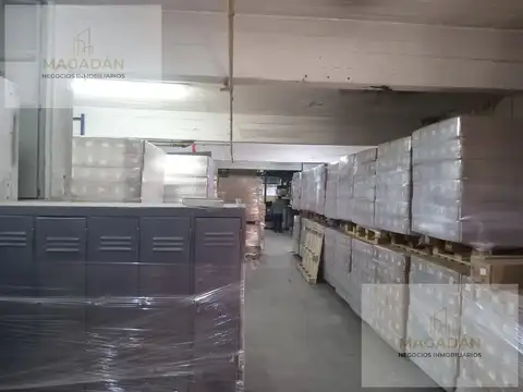 VENTA -Depósito/galpón de 350 m2 -Ciudadela- ACEPTA PERMUTA
