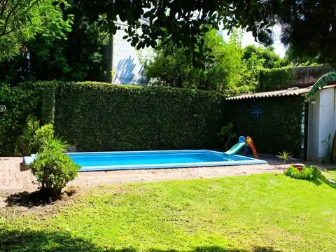 VENTA CASA 4 AMBIENTES MORENO APTO CREDITO