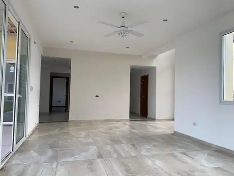 Casa en Alquiler en El Cantón - Barrio Islas, USD 1.500