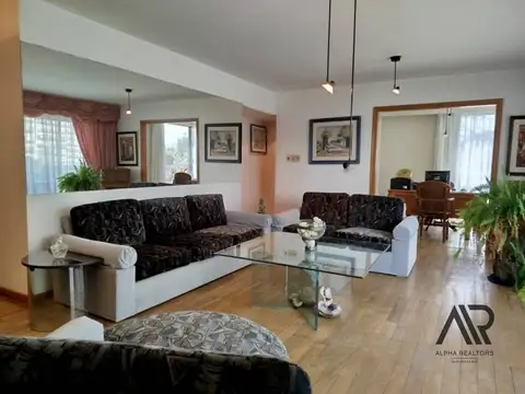 Departamento 6 ambientes con 4 baños