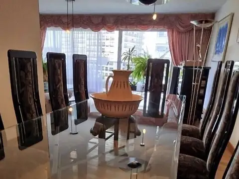 Apartamento 3 Dormitorios en  buceo a metros de la rambla ,  170M2 Con Gge