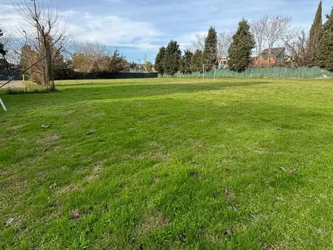 QUINTA A LA VENTA EN PASO DEL REY, MORENO.