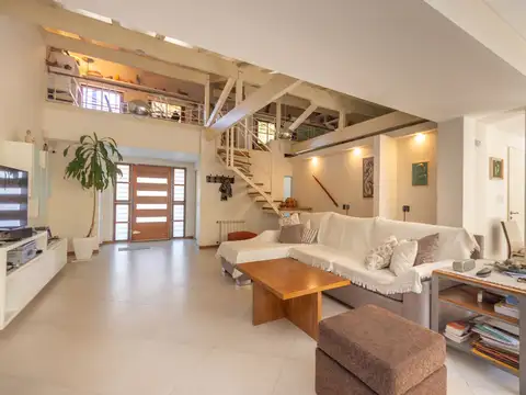 CASA LOTE PROPIO 4 AMB JARDIN QUINCHO PARR COCHERA