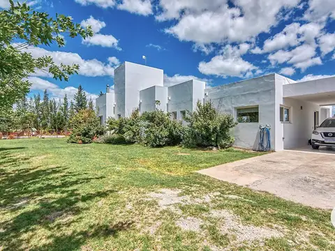 Casa en Venta en Estancia Las Malvinas, USD 242.000