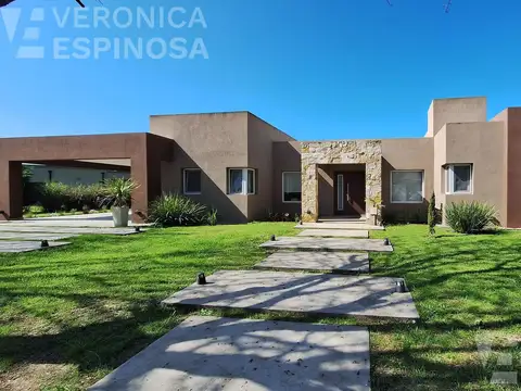 Casa en Club de Campo Haras San Pablo - Venta - Dos dormitorios - General Rodriguez