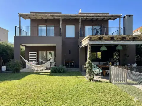 Casa en Venta - Apto Crédito - Los Sauces, Nordelta
