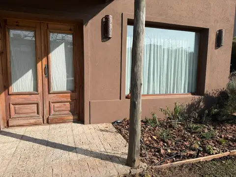 Casa en Venta con 4 cocheras