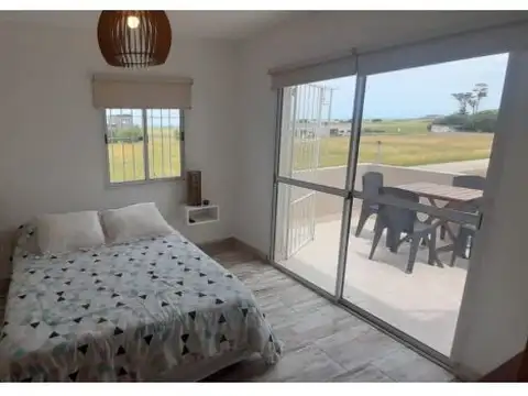 Casa en Alquiler Temporal con 1 cochera