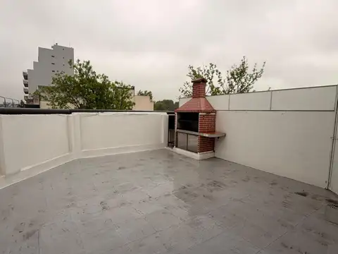 Depto Tipo Casa en Alquiler de 3 dormitorios
