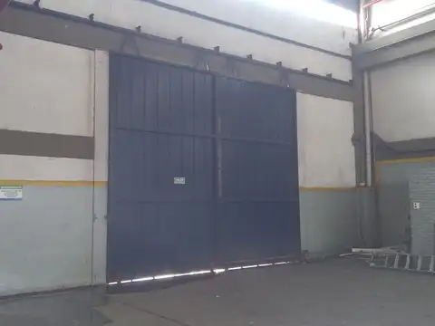 Galpon en Alquiler 61  mts Fondo