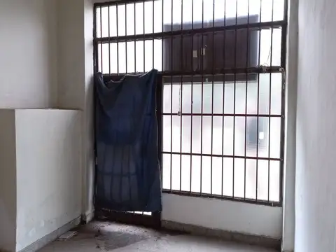 Local en Venta en Parque Avellaneda, USD 42.800