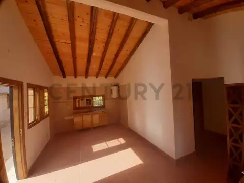 Casa 4 ambientes con 1 baño